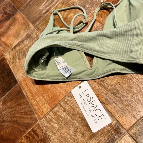 NWT l*Space Siren V Neck Ribbed Light Olive Green Bikini Top - Picture 8 of 9